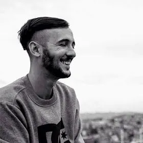 MRLOVERLEE — KiKi'de çalan DJ