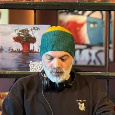 SERHAT BARIŞ — KiKi Cihangir'de çalan DJ